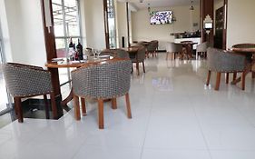 Paraiso Gardens Hotel